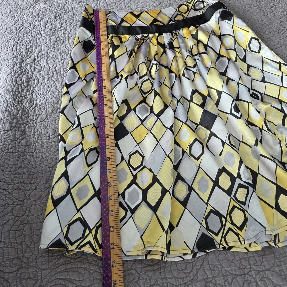 Chenault Womens Size 6 Skirt Satin Midi Geometric‎ Pleated Y2K Preppy Career